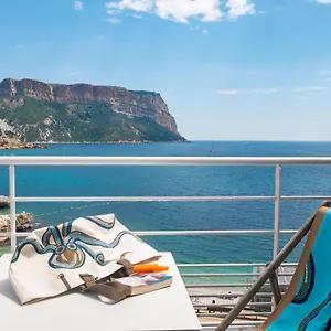 Hotel De La - Mahogany, Cassis